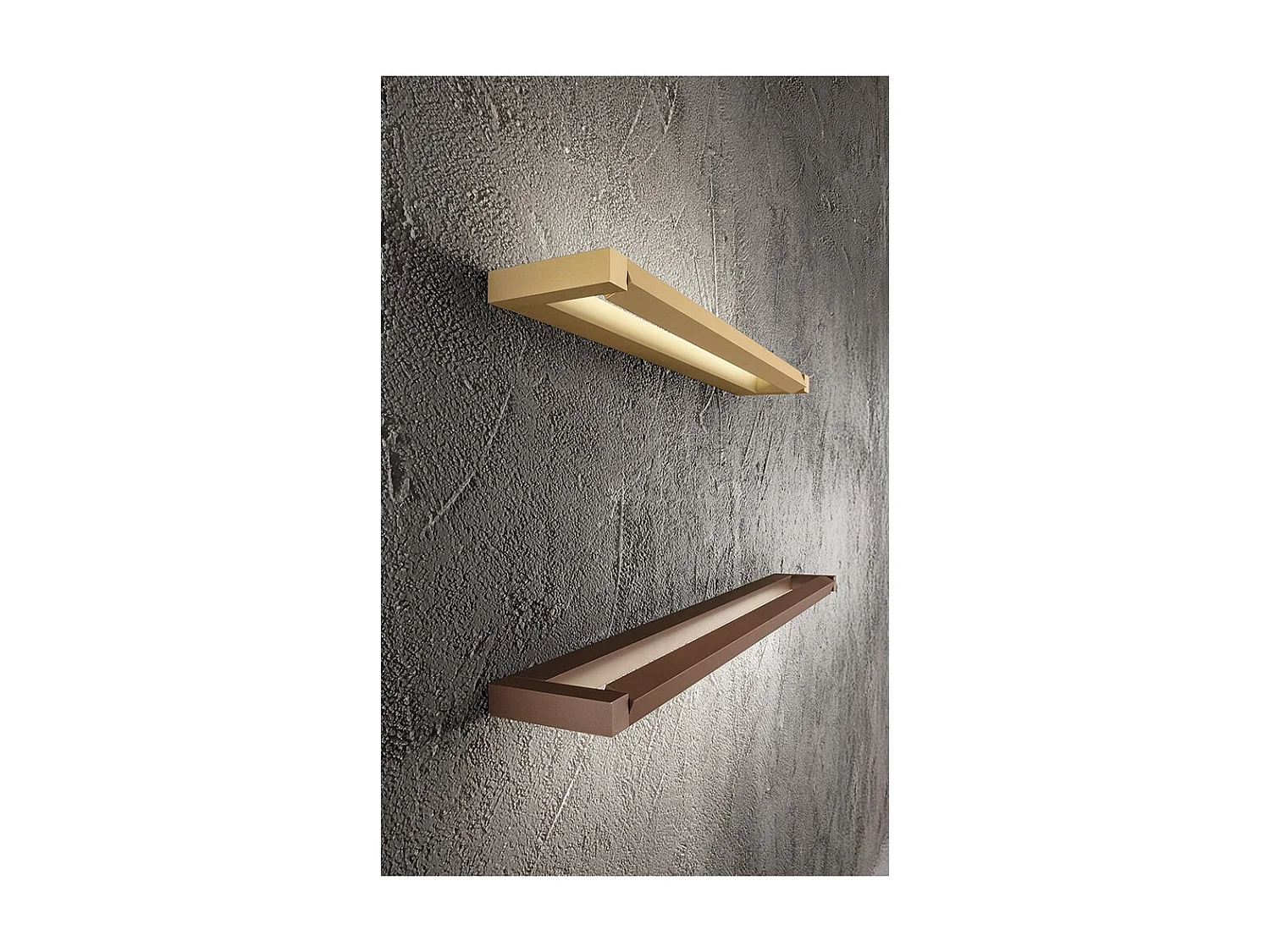 Slim - Aplique LED de pared de 18 W, CCT 2700K-4000K, L.59,2 cm, Orientable, 1440 lm, IP20 - Perenz - Dorado