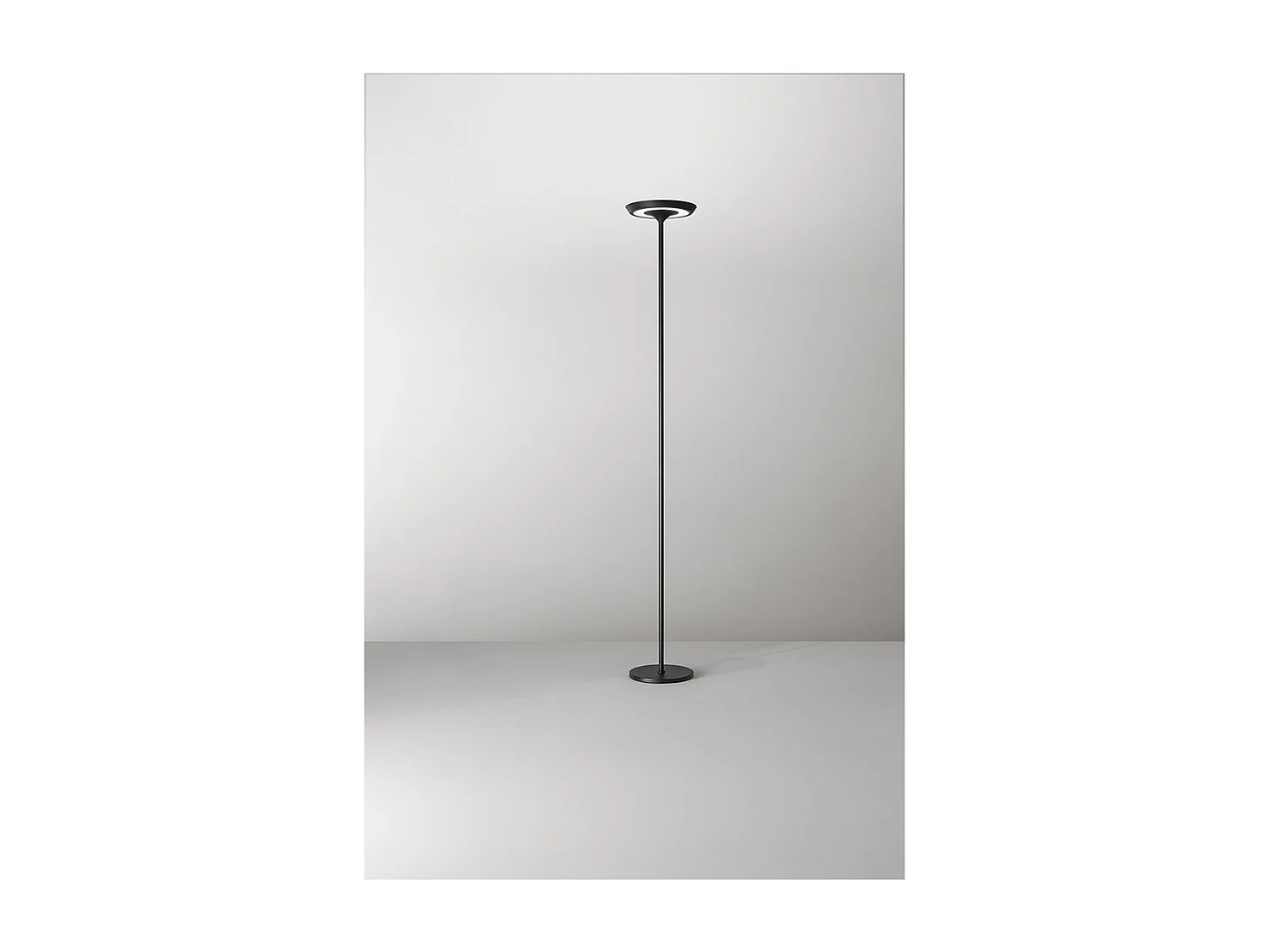 Balance - metalowa lampa podłogowa LED 25W, 3000K, wys. 180 cm, 2376 lm, włącznik/wyłącznik i ściemniacz nożny, czarna - Perenz