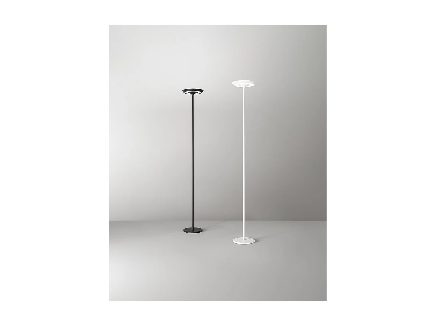 Balance - metalowa lampa podłogowa LED 25W, 3000K, wys. 180 cm, 2376 lm, włącznik/wyłącznik i ściemniacz nożny, czarna - Perenz