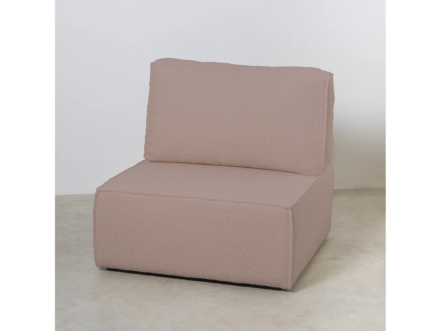 Canapé 4 places chaise longue en bouclé et en pin Rose clair