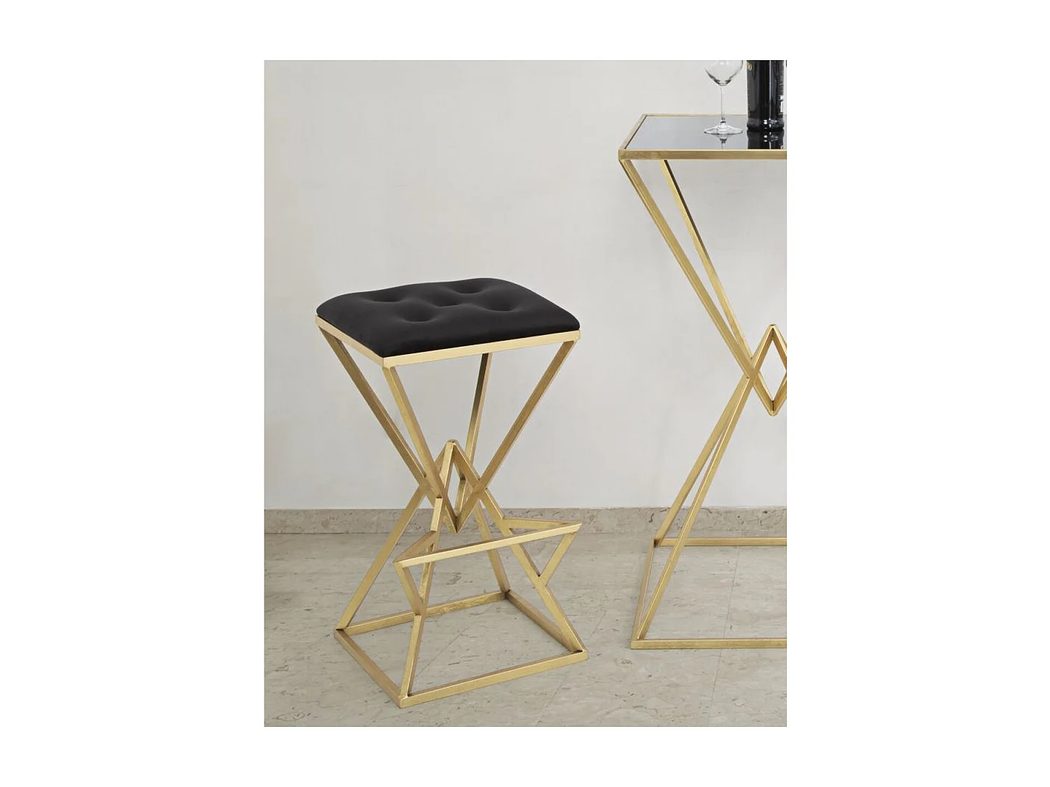 Tabouret Bas Triangles, Or, 40x40x75 cm, Kendra Home