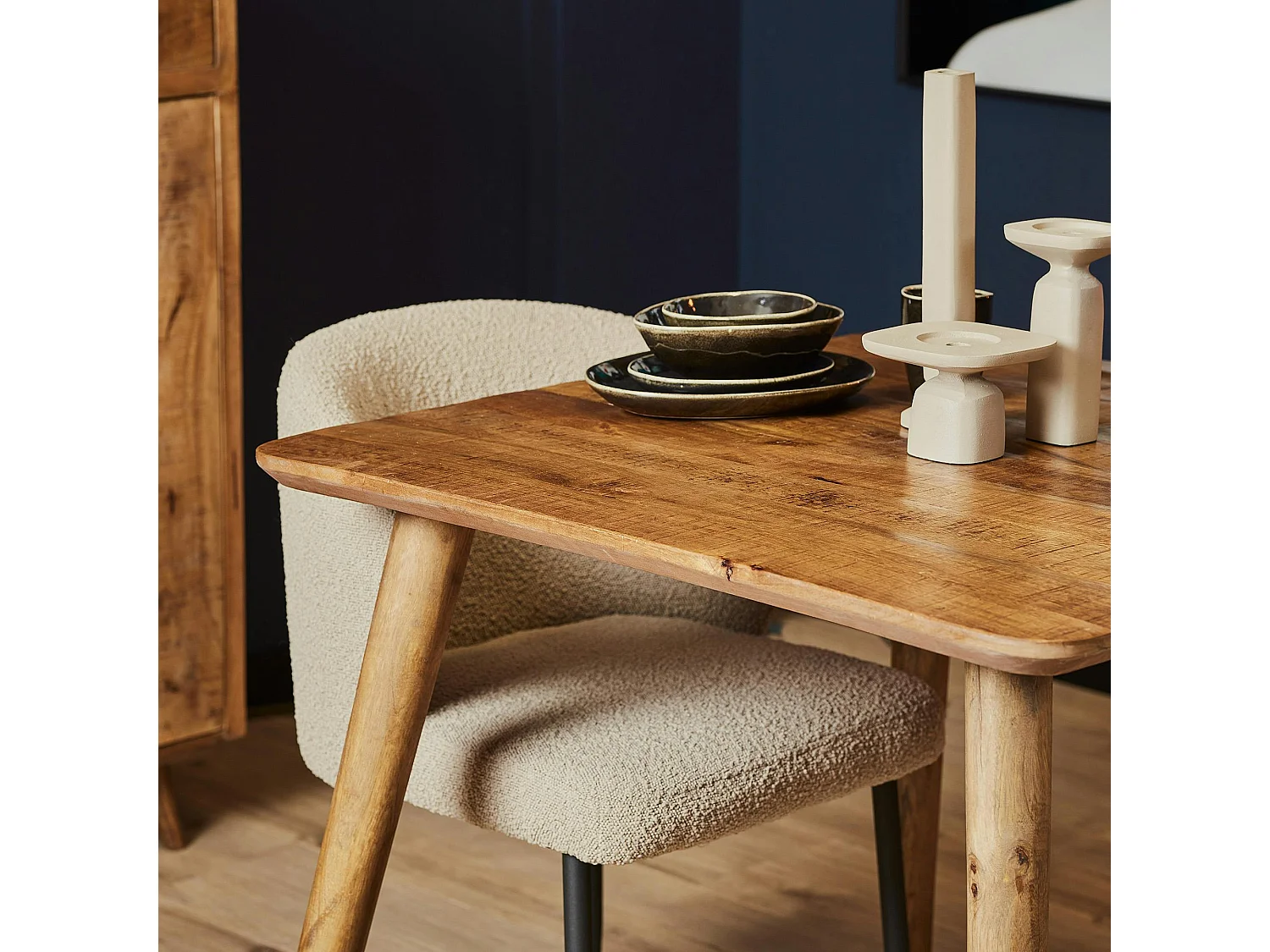 Table de cuisine carrée 2 à 4 personnes en bois 90 cm ALMA