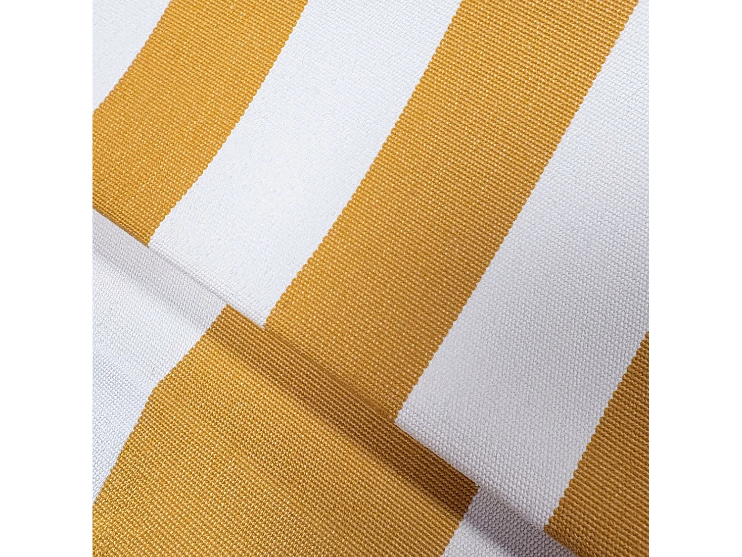 Now's Home - Salon Jardin Alu Blanc Et Tissu Bouton D'or Avec Table Basse Luigi