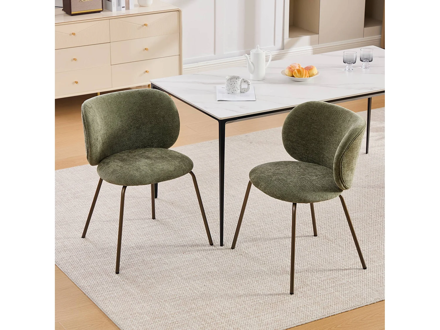 Lot de 2 chaises de salle à manger en chenille moderne – vert, dossier incurvé confortable, assise douce, pieds en métal bronze