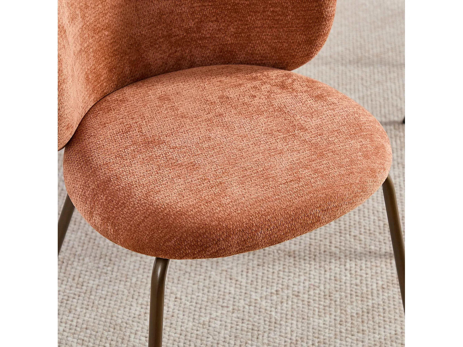 Lot de 2 chaises de salle à manger en chenille moderne – orange, dossier incurvé confortable, pieds en métal bronze