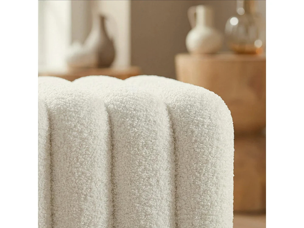 Leto - Pouf rembourré en tissu bouclette - Blanc