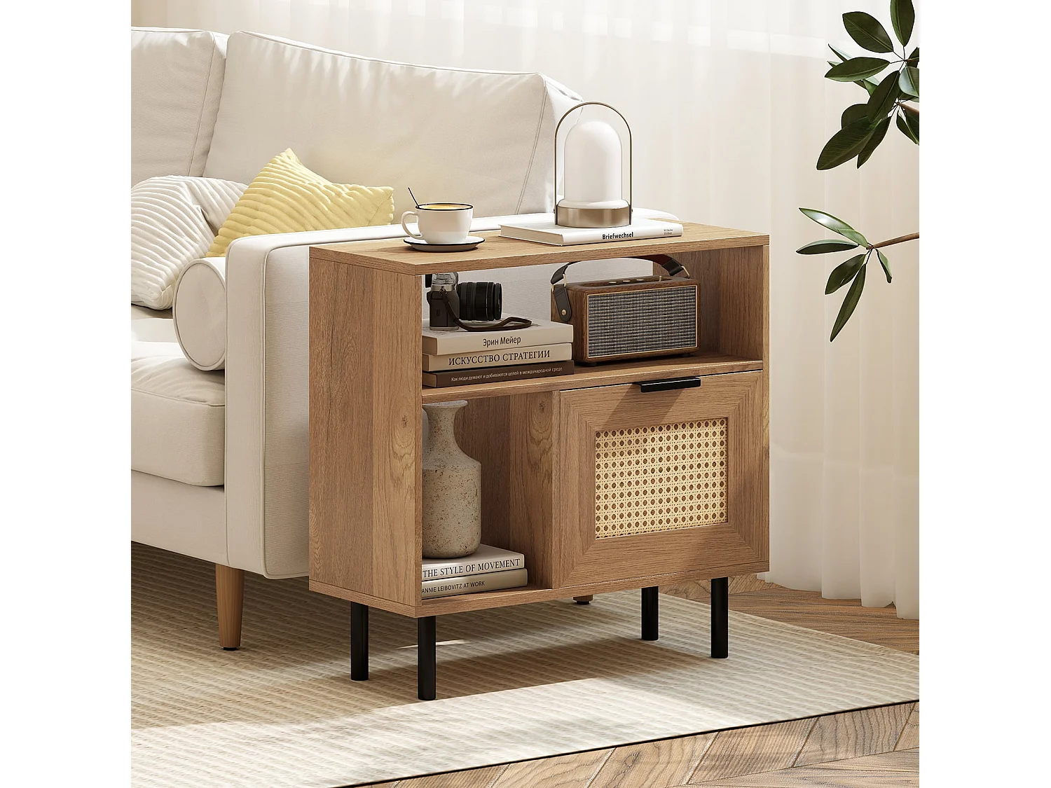 Boho Rattan Nachttisch Akzent-Beistelltisch mit Ablagefach Schrank & Metallbeinen Rustikaler Nachttisch Natur