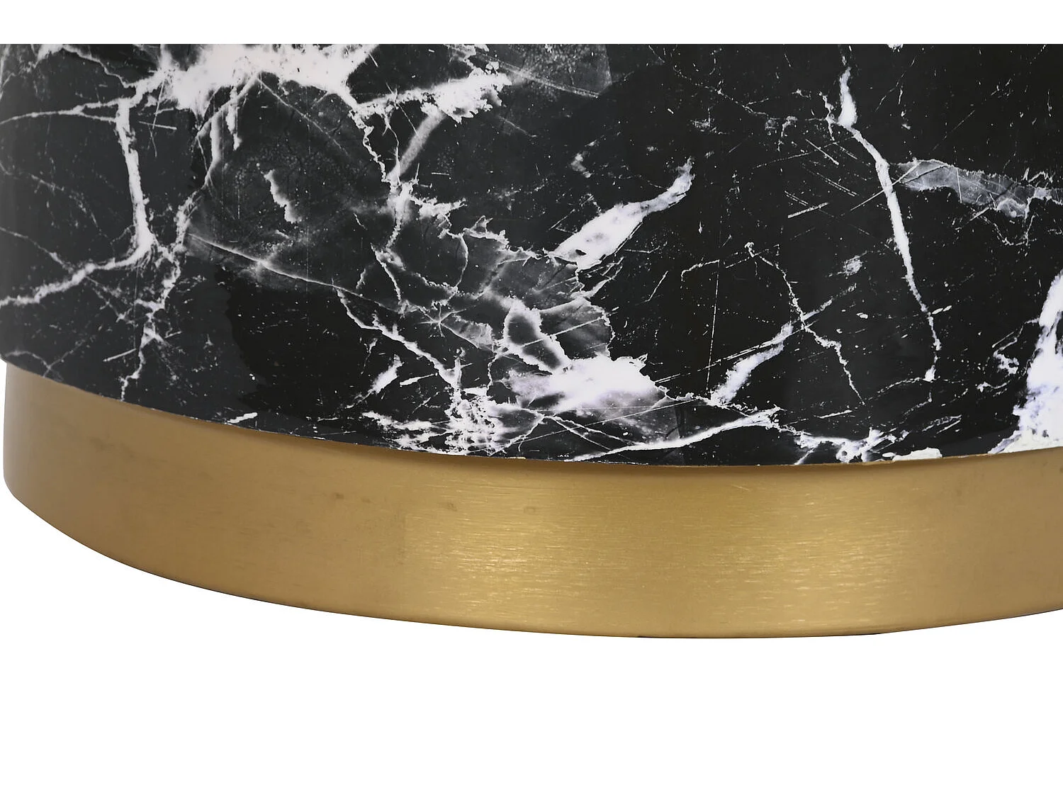 Mesa lateral de ferro 50x50x45 com efeito mármore preto