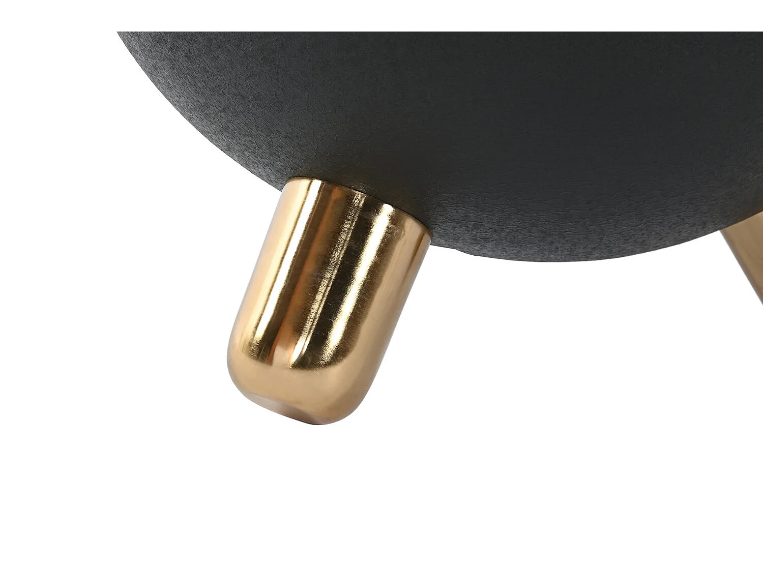 Mesa lateral de ferro 51x51x44 com acabamento rústico preto