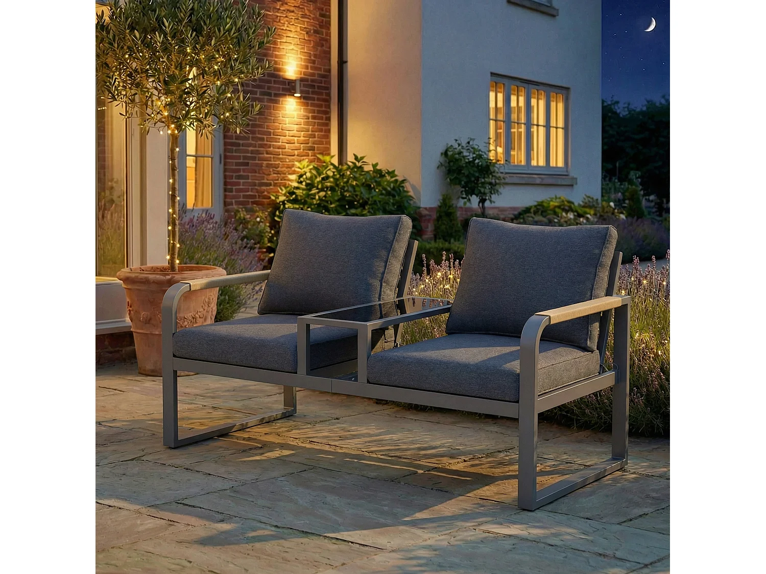 2-Sitzer-Gartensofa – 137 x 75 x 78,5 cm – mit Kissen, Armlehnen und Glasplatte – Metall – grau