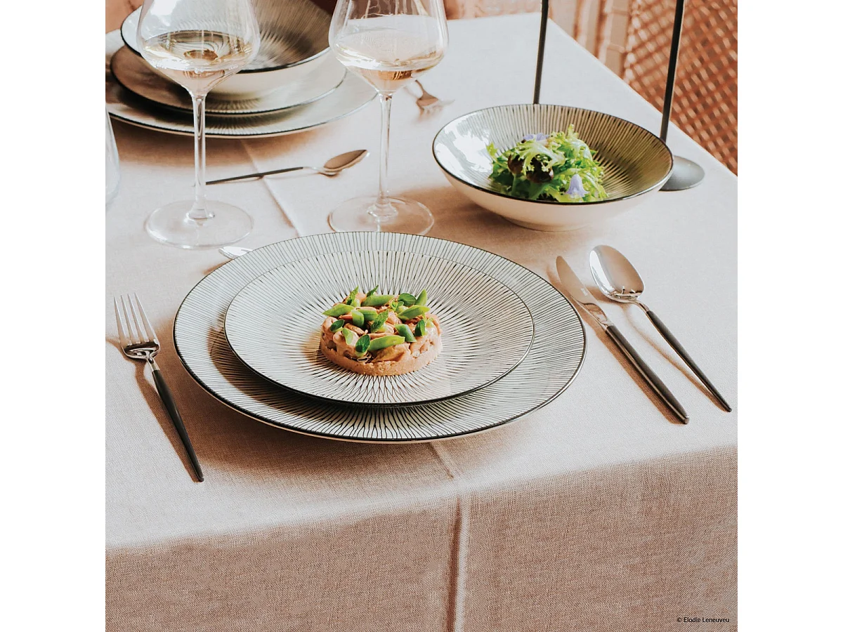 Soprano Noir - Ménagère 24 pièces