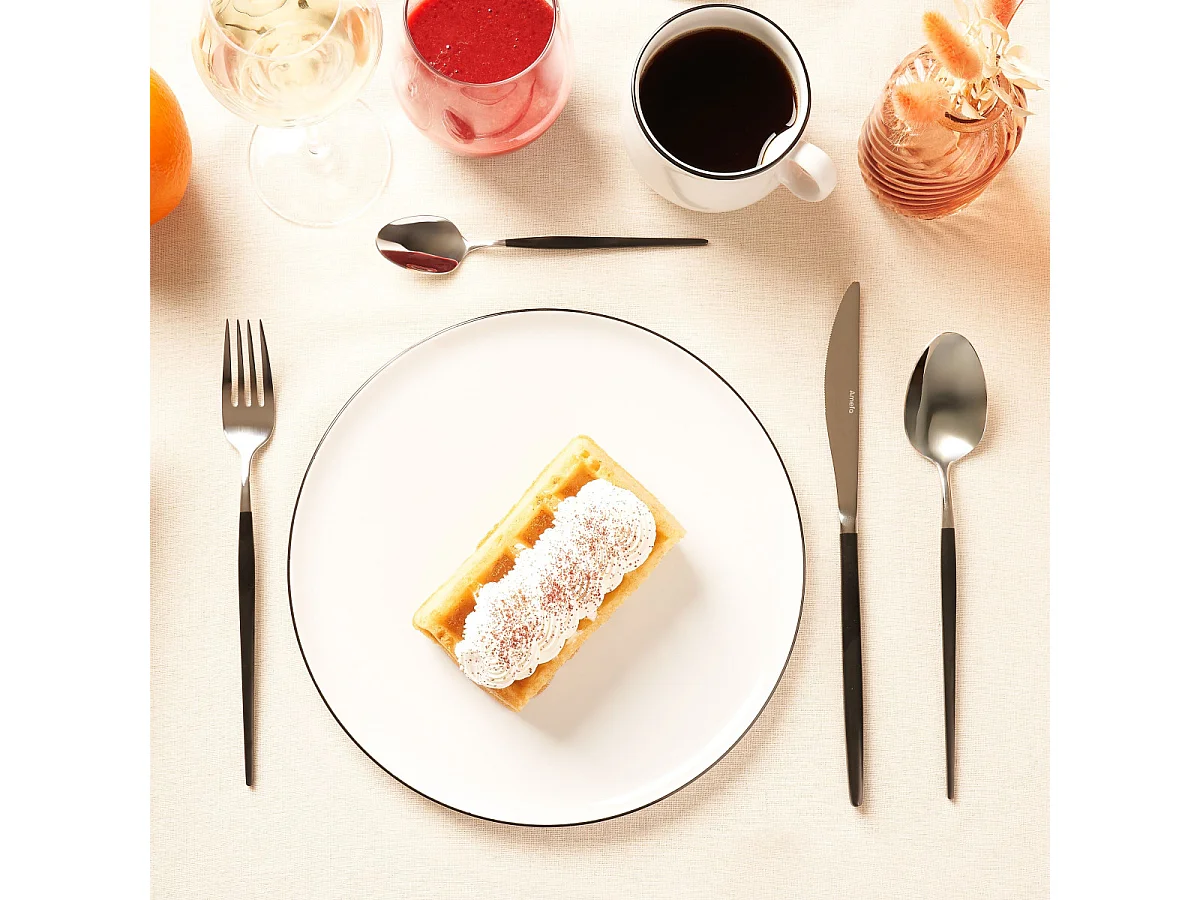 Soprano Noir - Ménagère 24 pièces