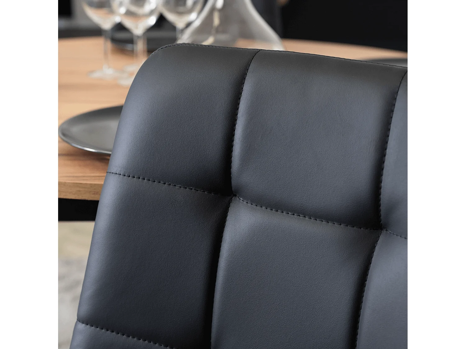 Chaise DALVIN Noir Simili-cuir