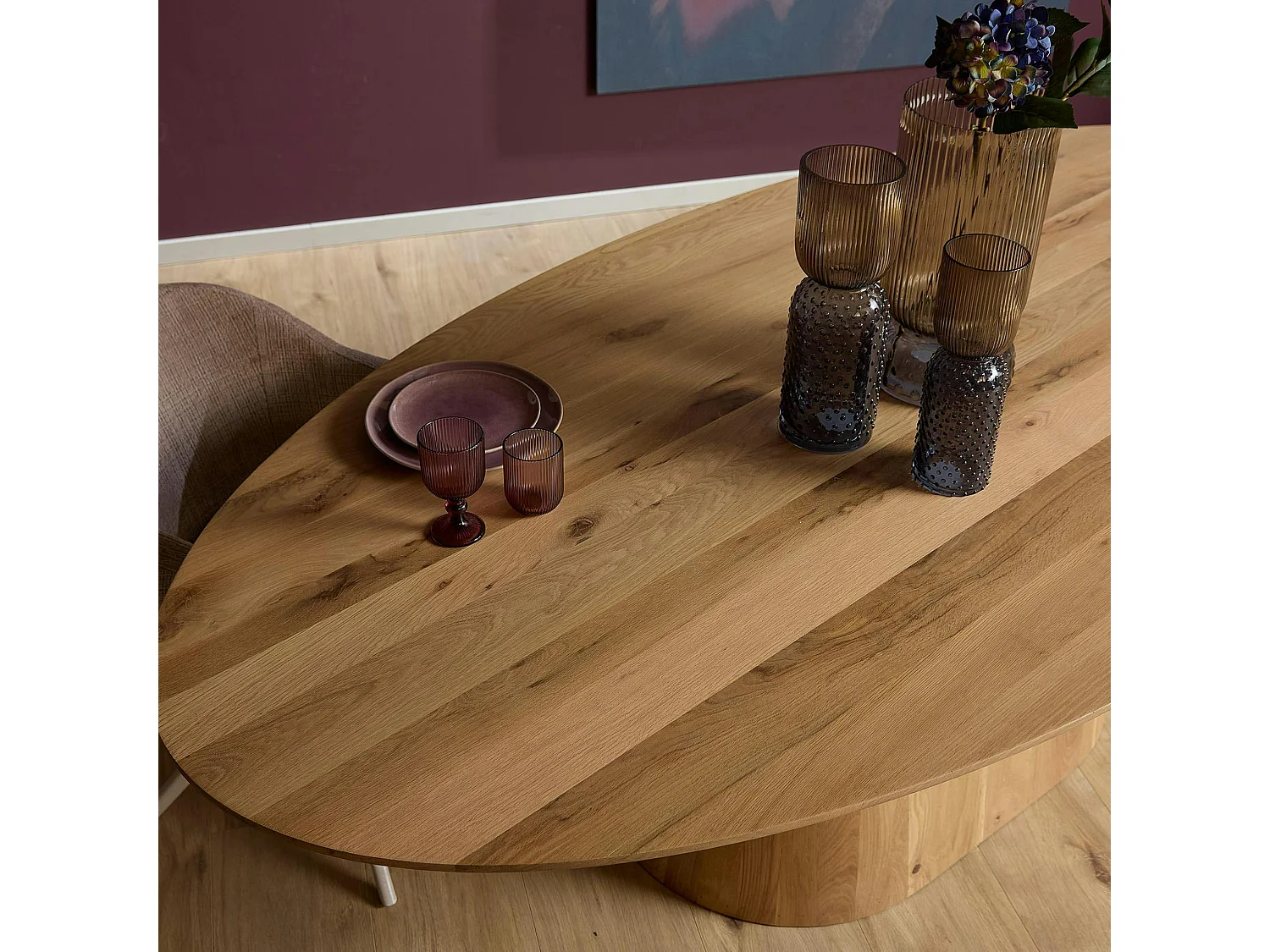 Table à manger ovale bois de chêne et pied central 240 cm LEXTON
