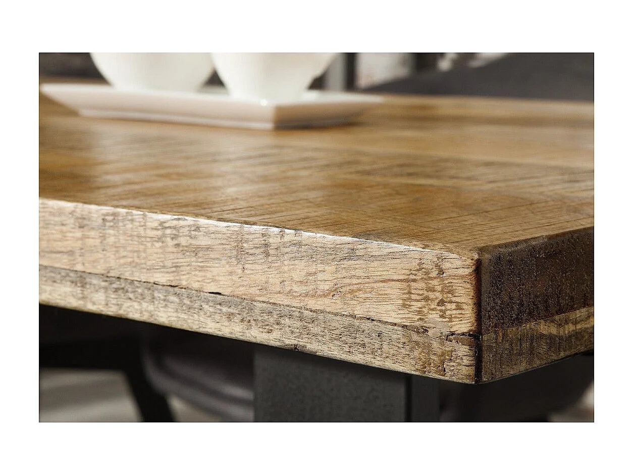 Table de salle à manger LODEN 200 cm – Plateau en bois massif de manguier et pieds en métal noir