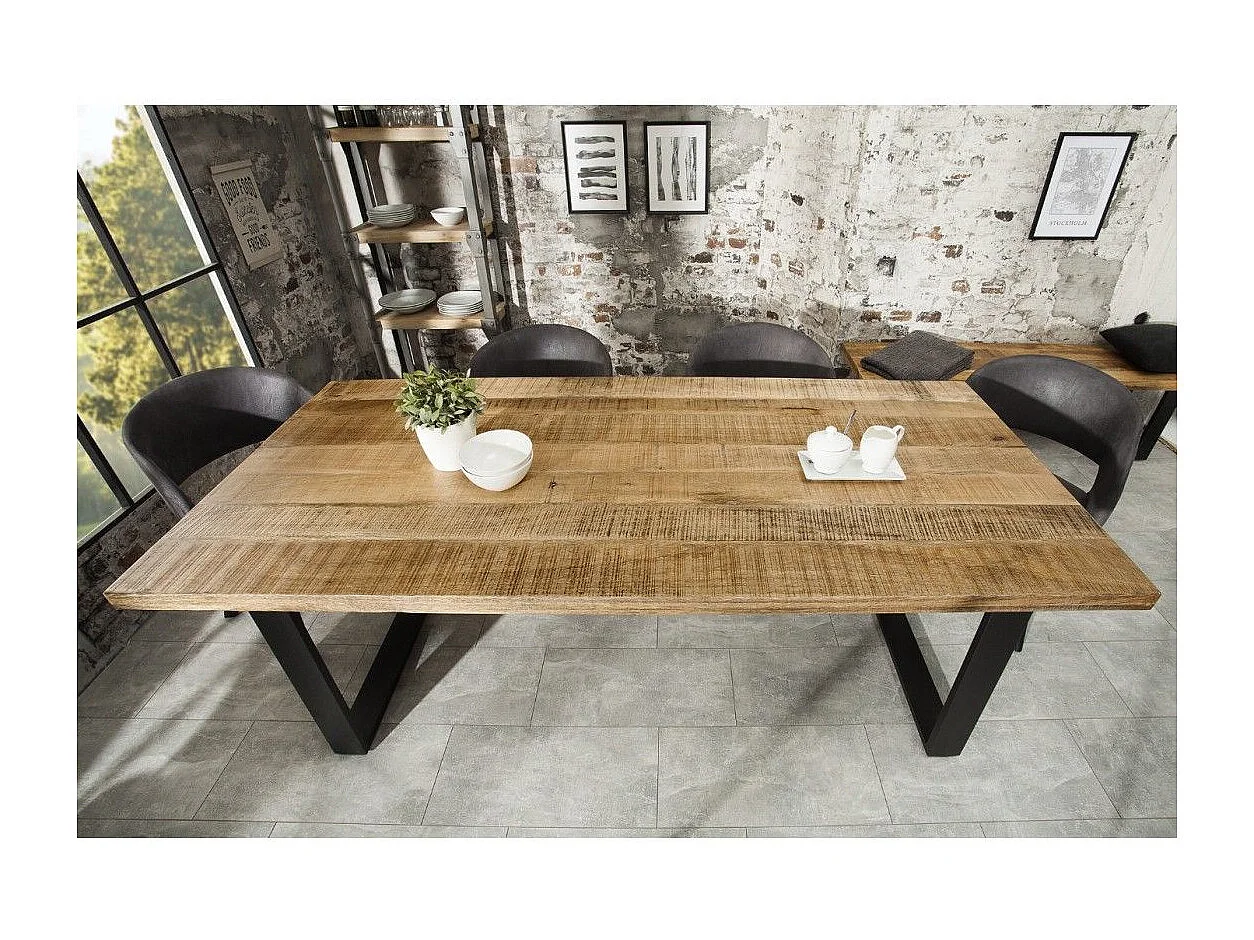 Table de salle à manger LODEN 160 cm – Plateau en bois massif de manguier et pieds en métal noir