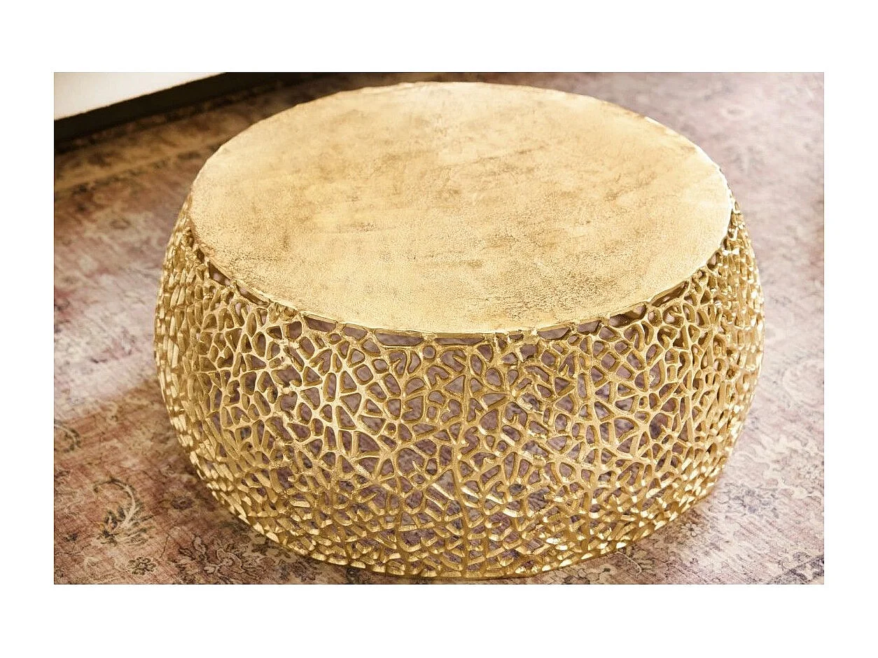 Ronde salontafel METRIX 73 cm goud met geometrisch patroon - Design salontafel van aluminium met houtlook bovenblad