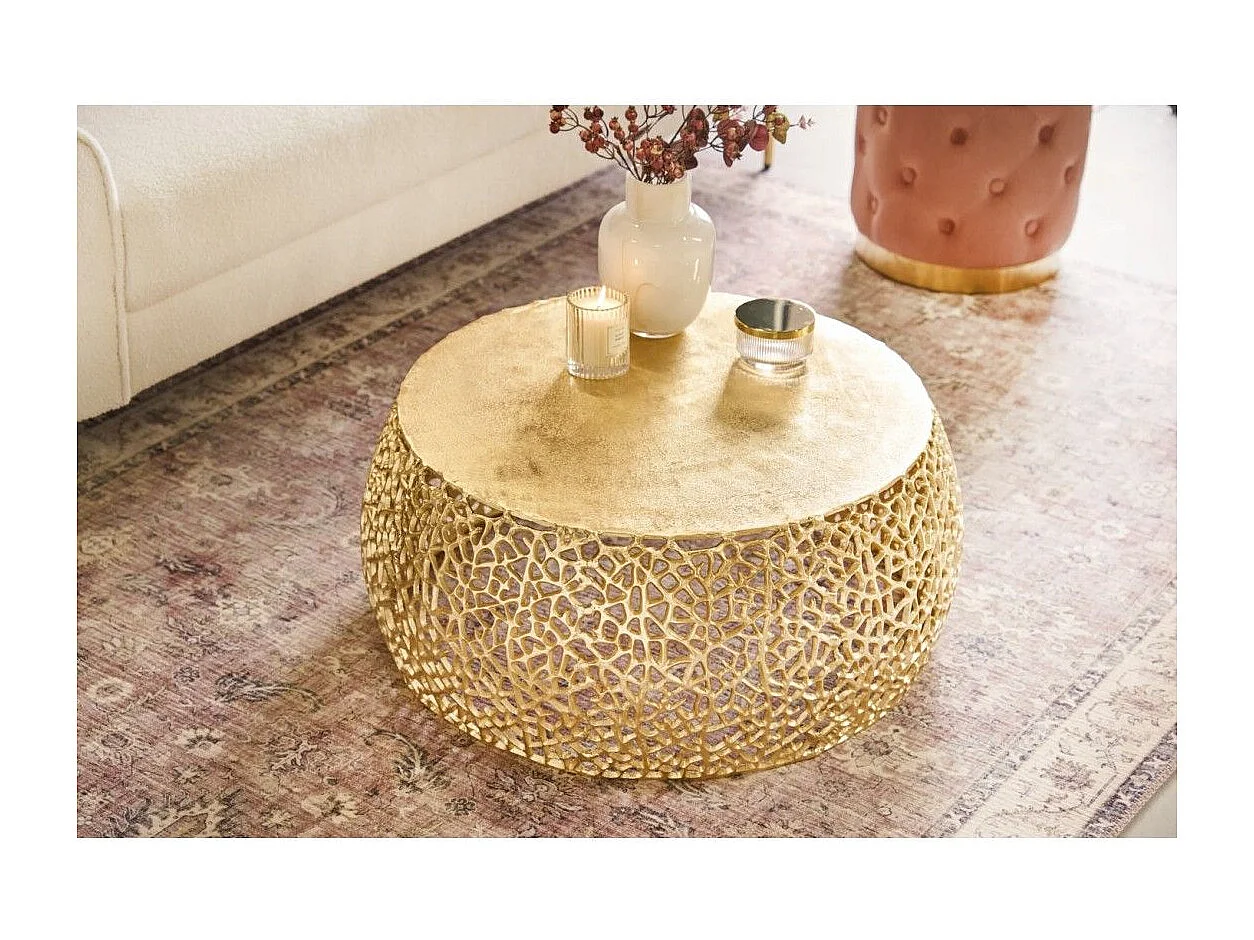 Ronde salontafel METRIX 73 cm goud met geometrisch patroon - Design salontafel van aluminium met houtlook bovenblad