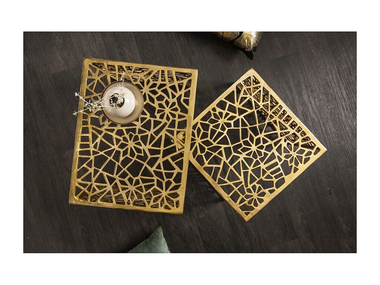 Nested lage tafels METRIX goudkleurig - Design salontafels van aluminium met geometrische patronen