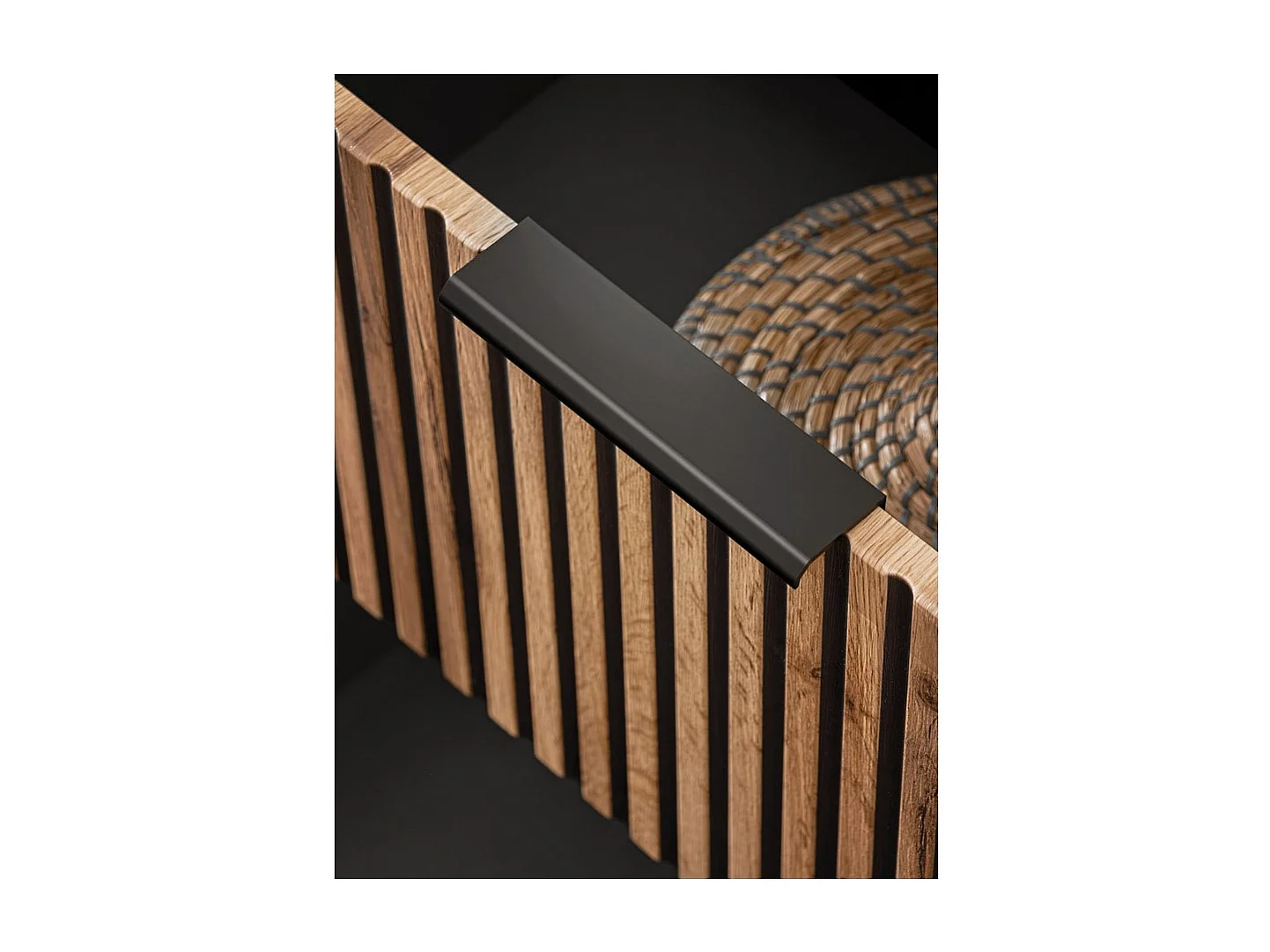 Mueble bajo lavabo KINOKO – 2 cajones – Acabado en láminas de madera natural y negro – L100 × P46 × H57 cm – Para colgar