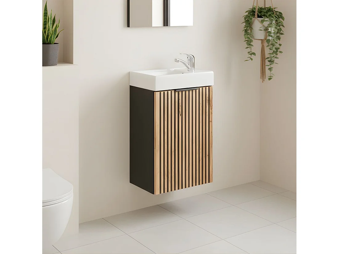 Petit meuble sous vasque KINOKO – 1 porte – Finition lattes bois naturel et noir – L40 × P22 × H57 cm – À suspendre