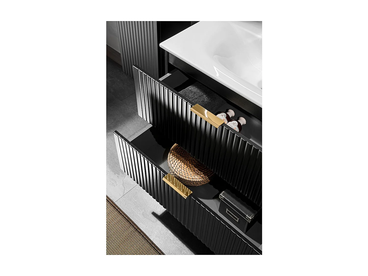 Meuble sous vasque NOXERA – 80 cm – 2 tiroirs – Noir mat – Finition rainurée suspendue