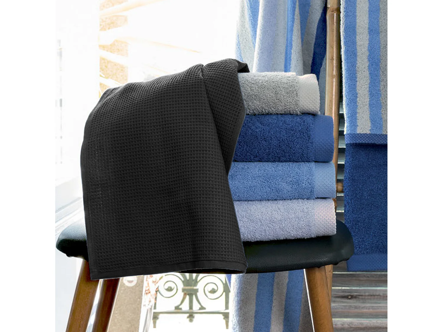 Drap de bain 90x160 cm nid d'abeille PURE WAFFLE 300 g/m² noir