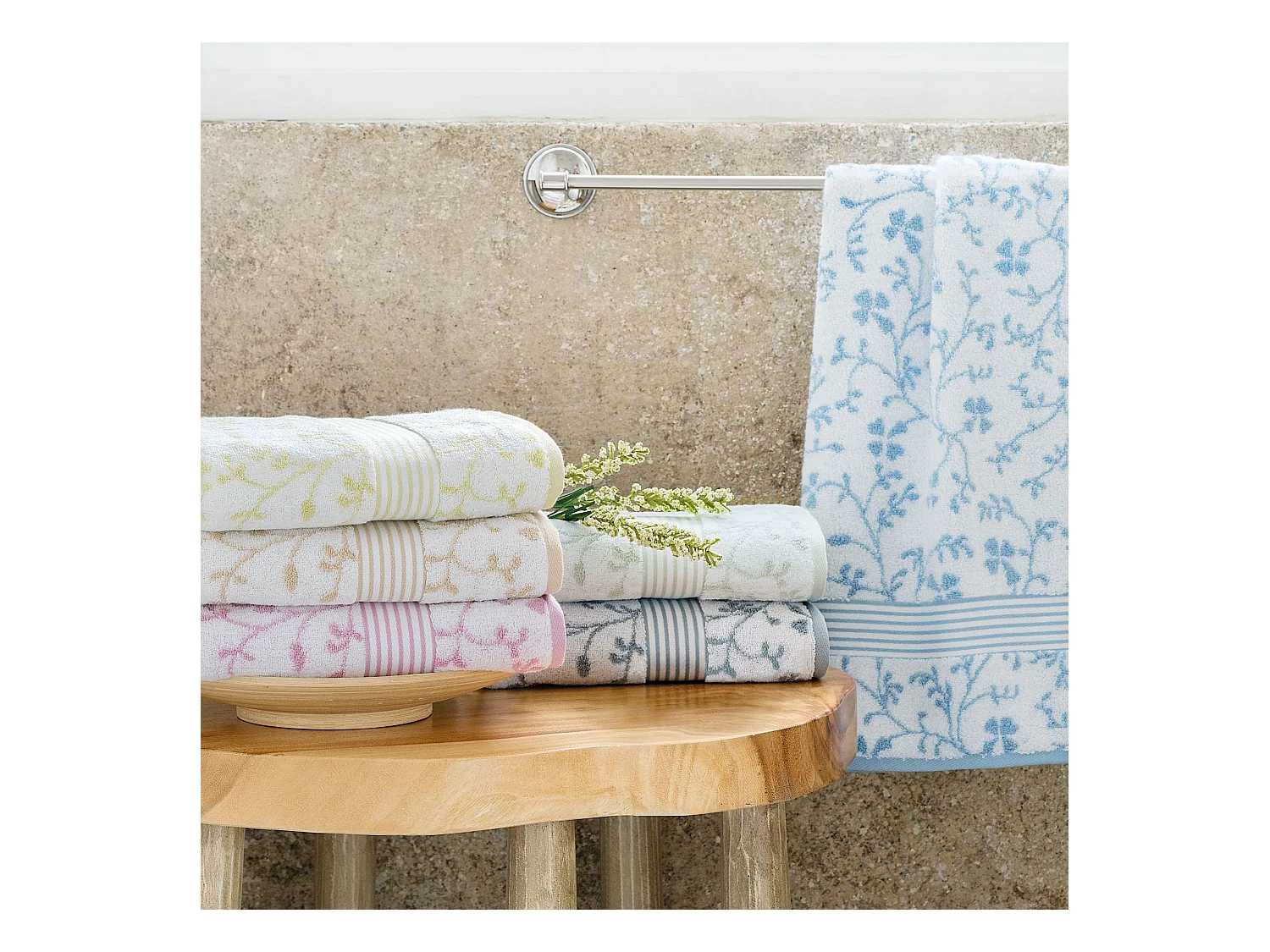 Drap de douche 70x140 cm VINTAGE FLORAL Vert Gris 550 g/m2