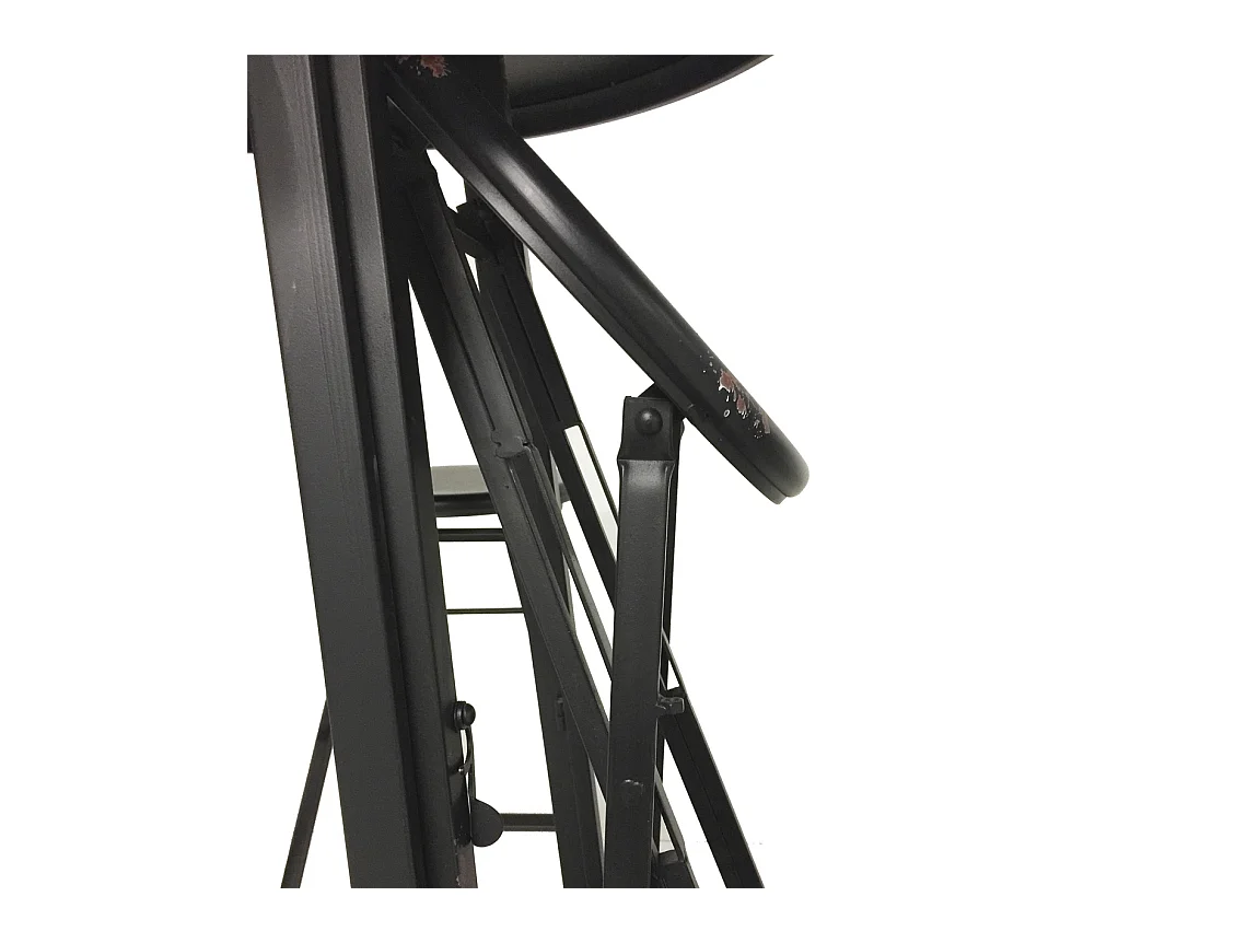 TABLE EN FER NOIR 163 X 163 X 102