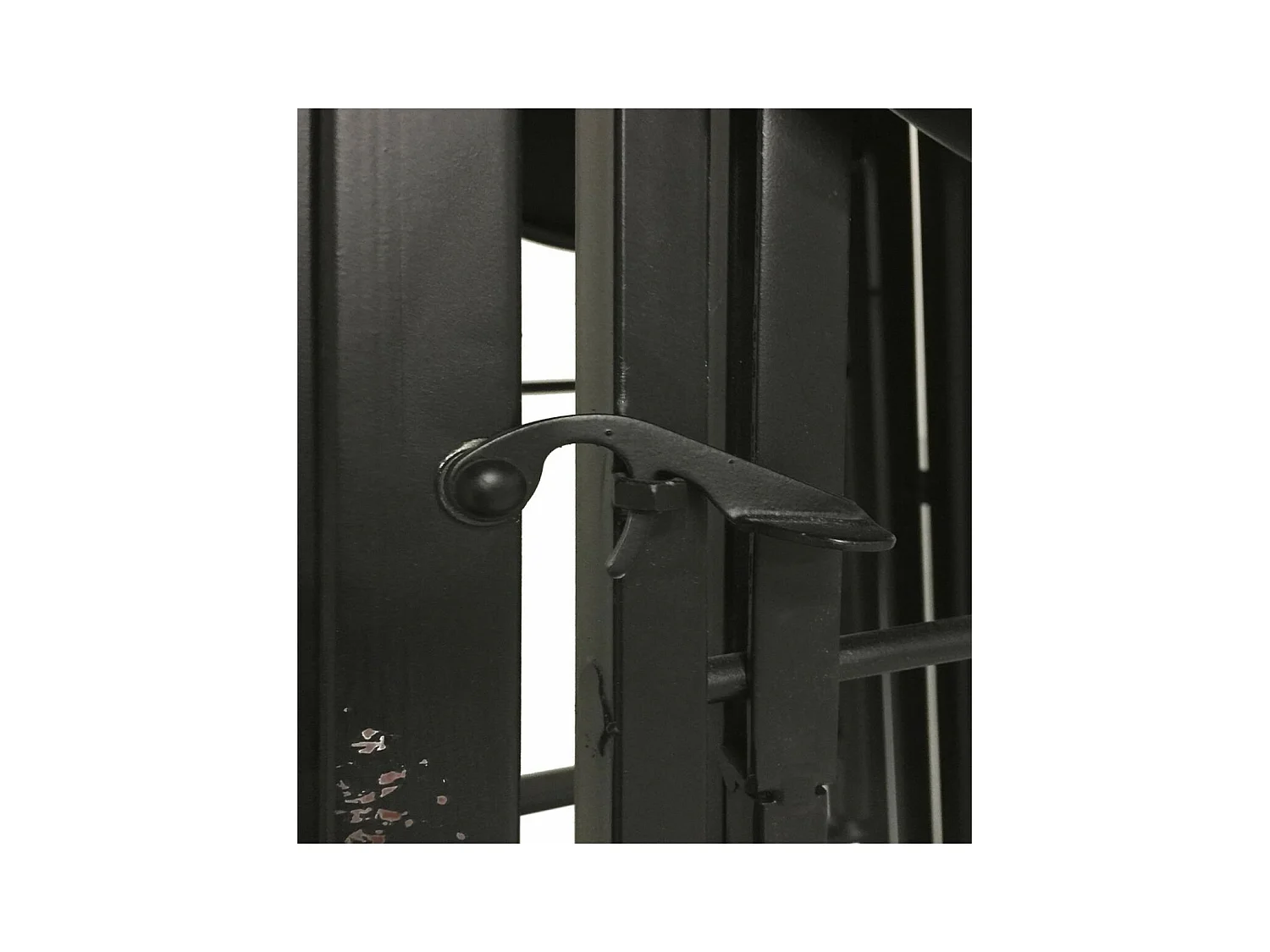 TABLE EN FER NOIR 163 X 163 X 102