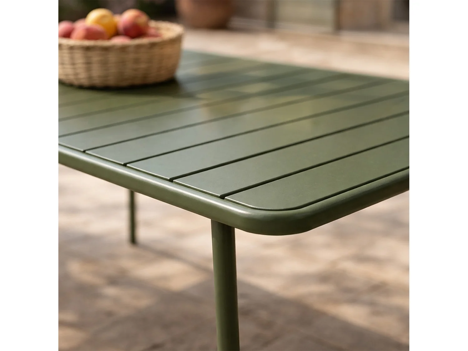 Table de jardin 6 places 160cm vert BERGAME