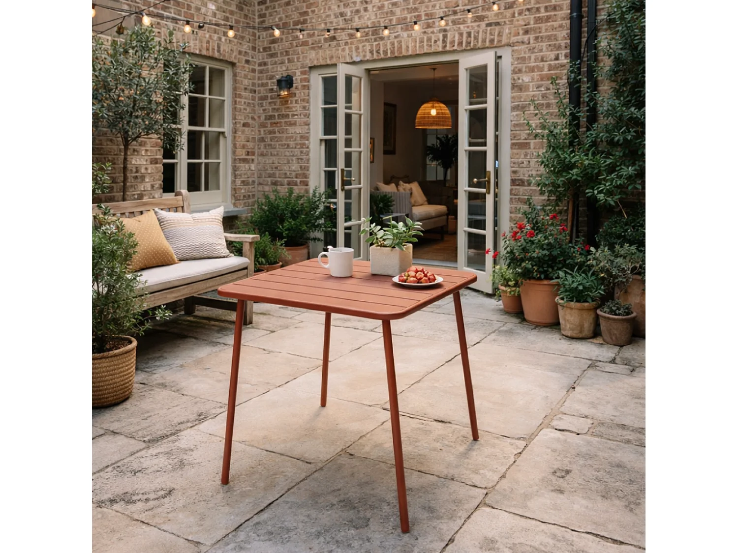 Table carrée 4 places 70x70cm terracotta BERGAME