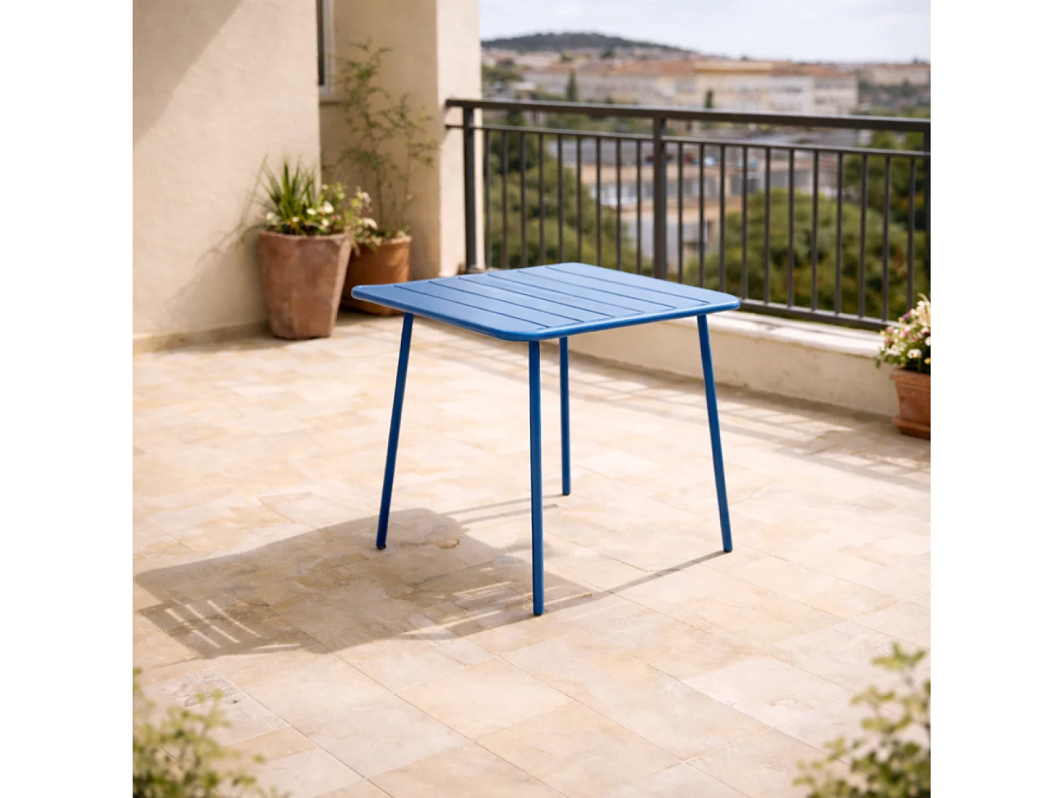 Table carrée 4 places 70x70cm bleu BERGAME