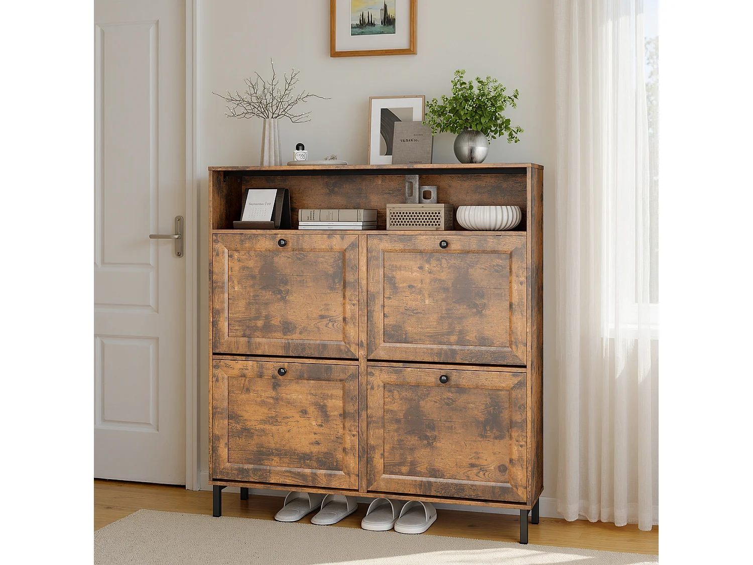 Bealife Meuble chaussures avec 4 abattants et 1 niche, 100x24x108 cm, Marron – Étagères réglables, capacité de rangement importante pour toutes vos chaussures.