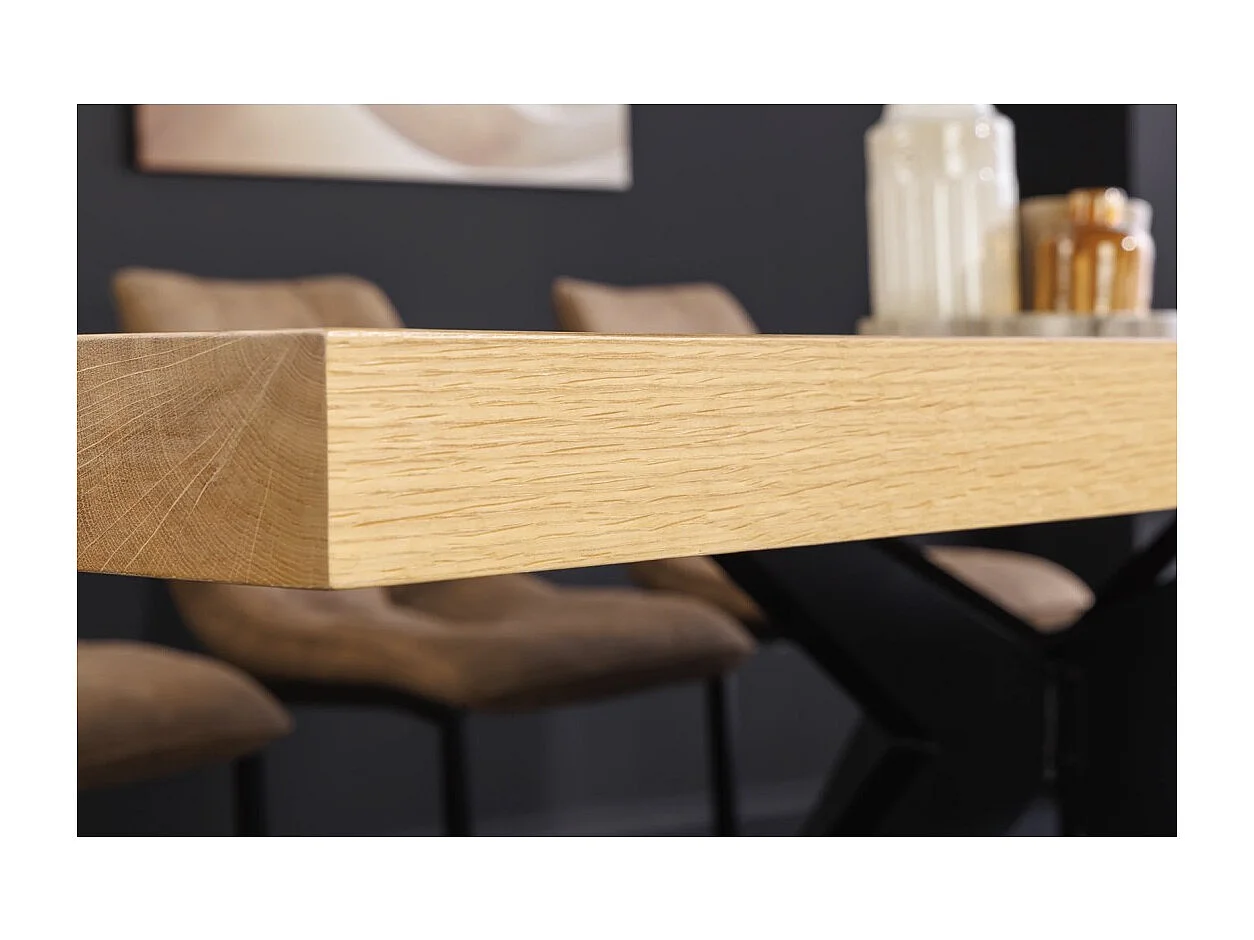 Table de salle à manger AZMA – Placage chêne et métal – 240 cm – Style moderne