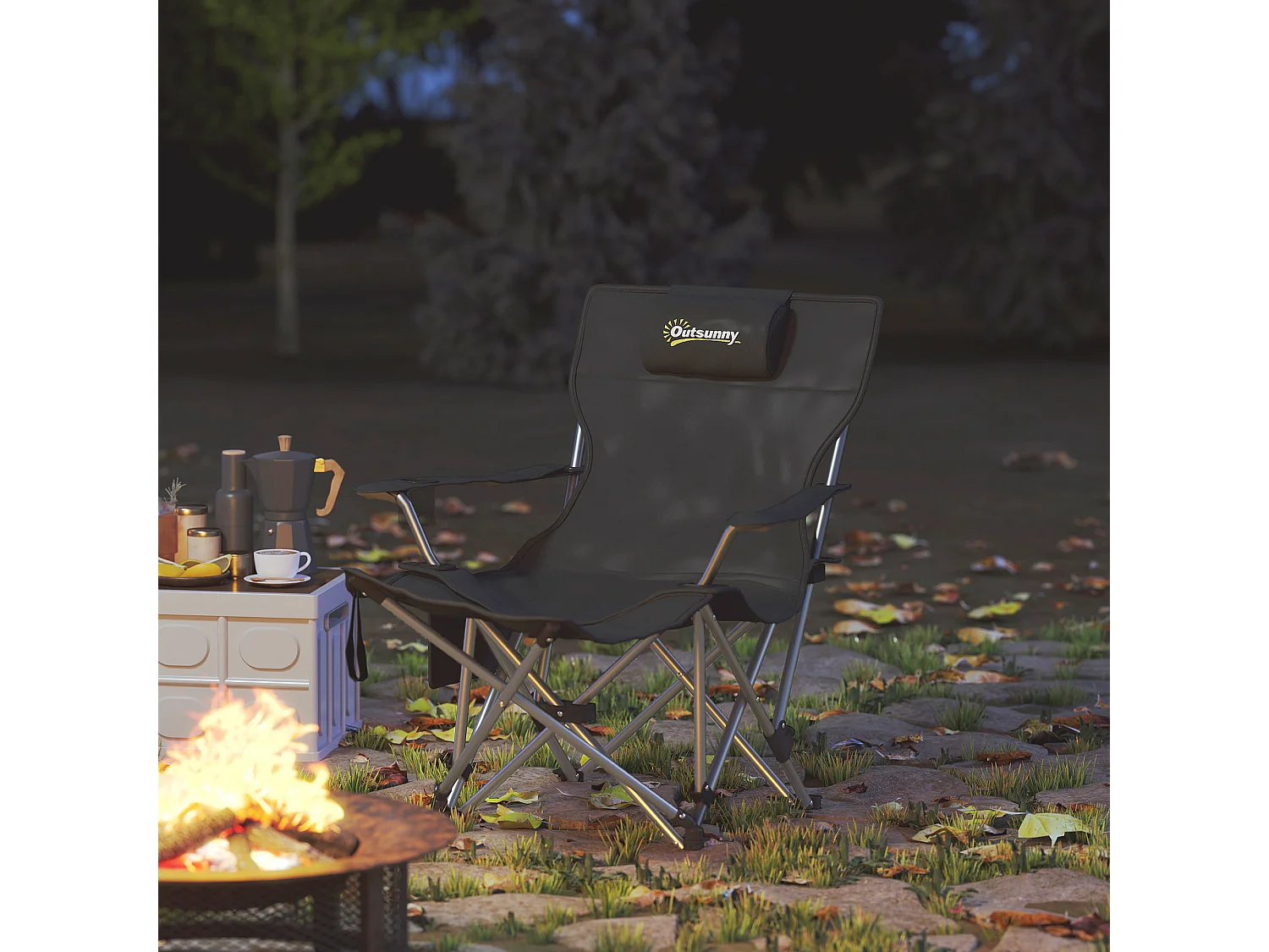 Sedia da campeggio pieghevole reclinabile con poggiapiedi nero