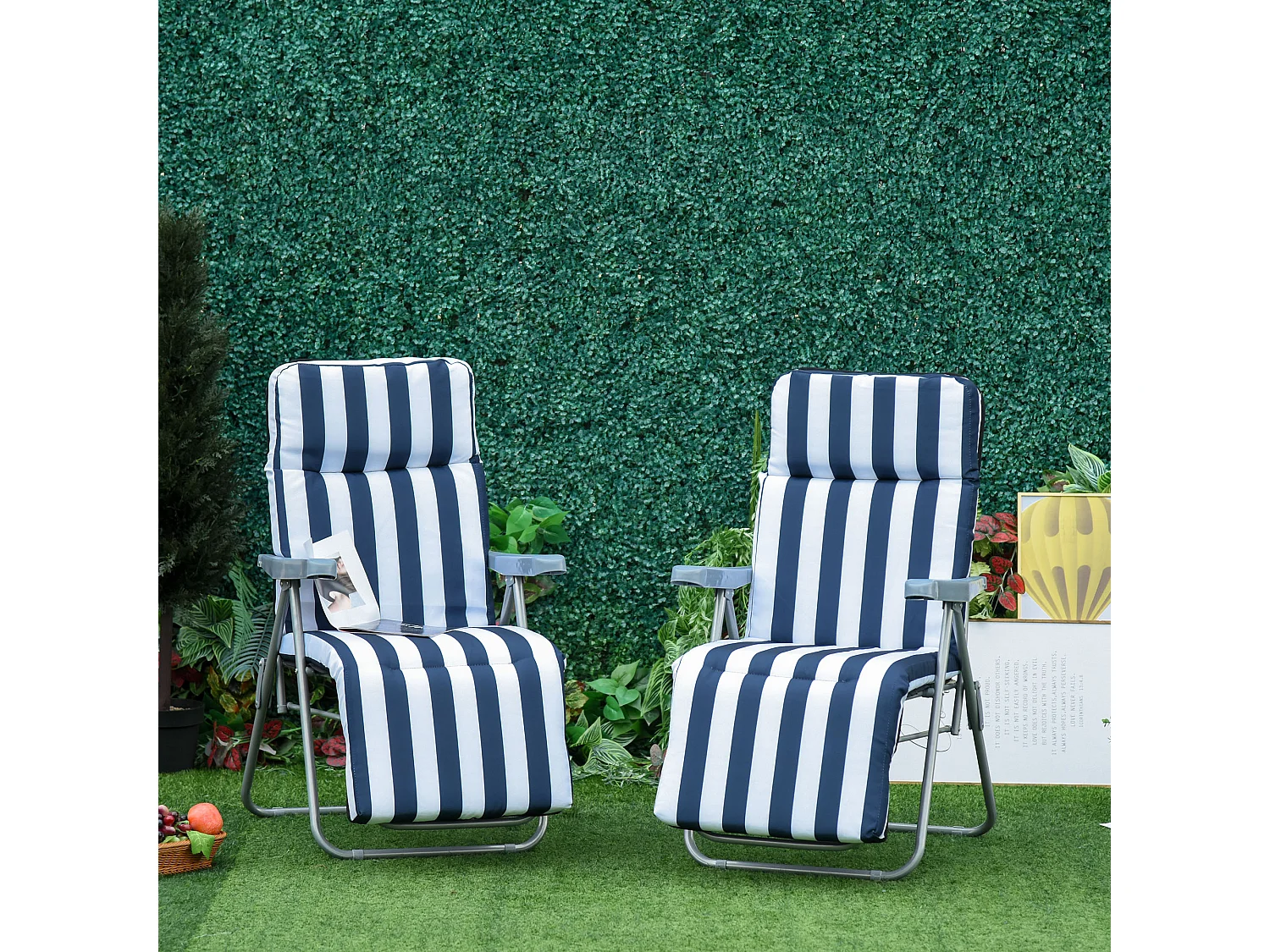 Set 2 sedie sdraio pieghevoli imbottite con braccioli blu e bianco