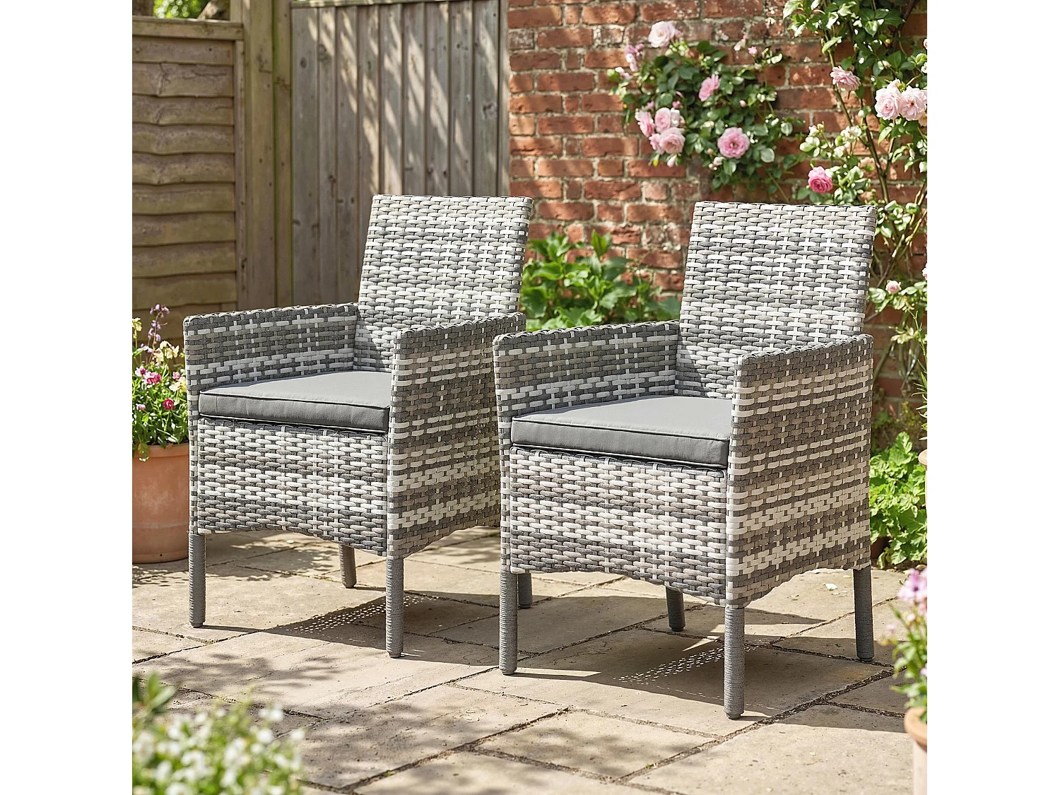 Set 2 sedie da giardino in rattan con cuscini grigio