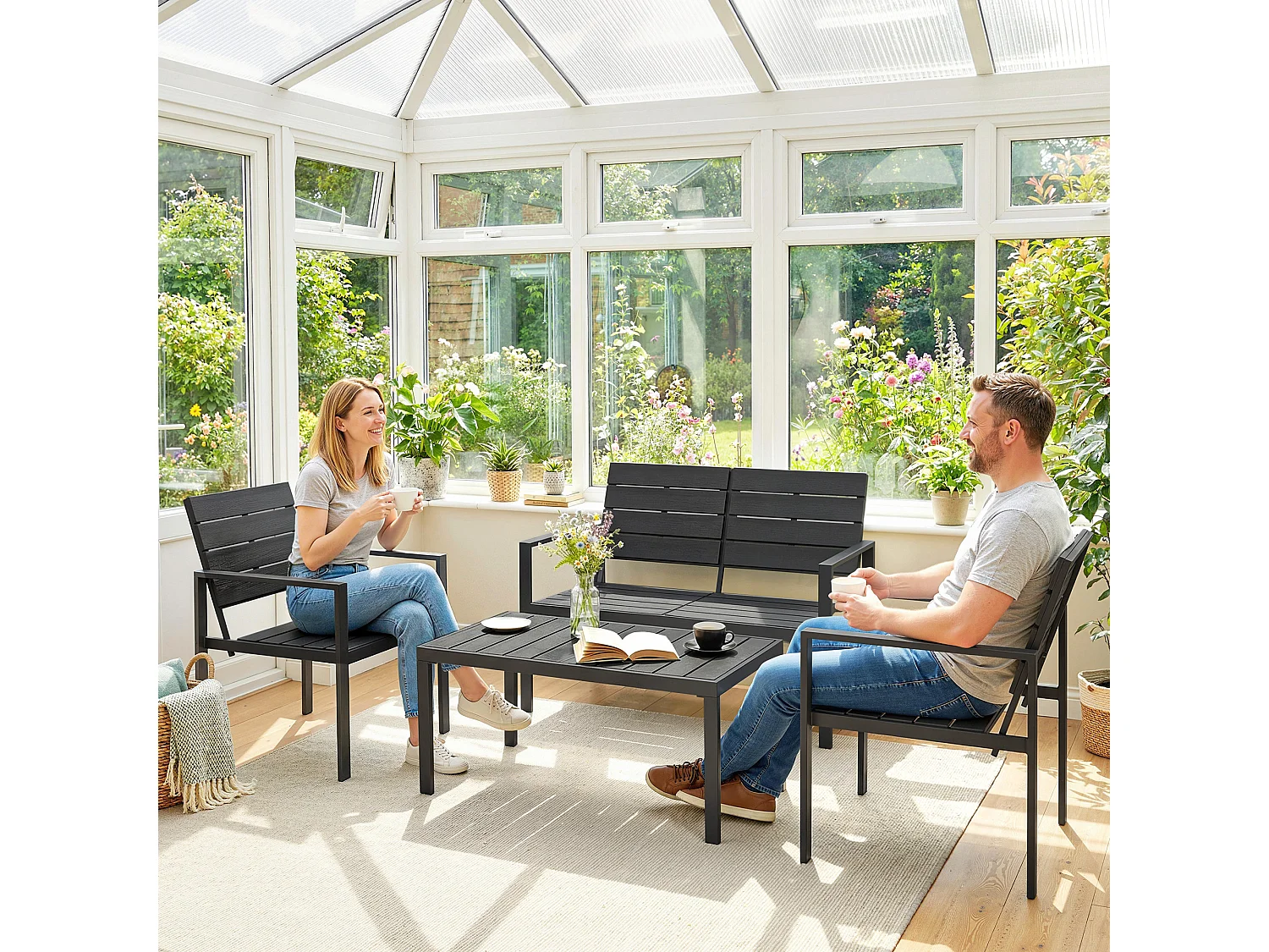 Set da giardino 4pz con tavolino divanetto 2 sedie nero