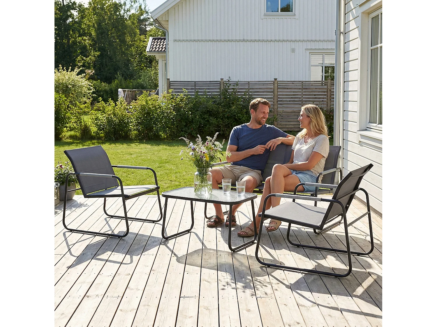 Set da giardino 4pz con divano 2 sedie e tavolino grigio