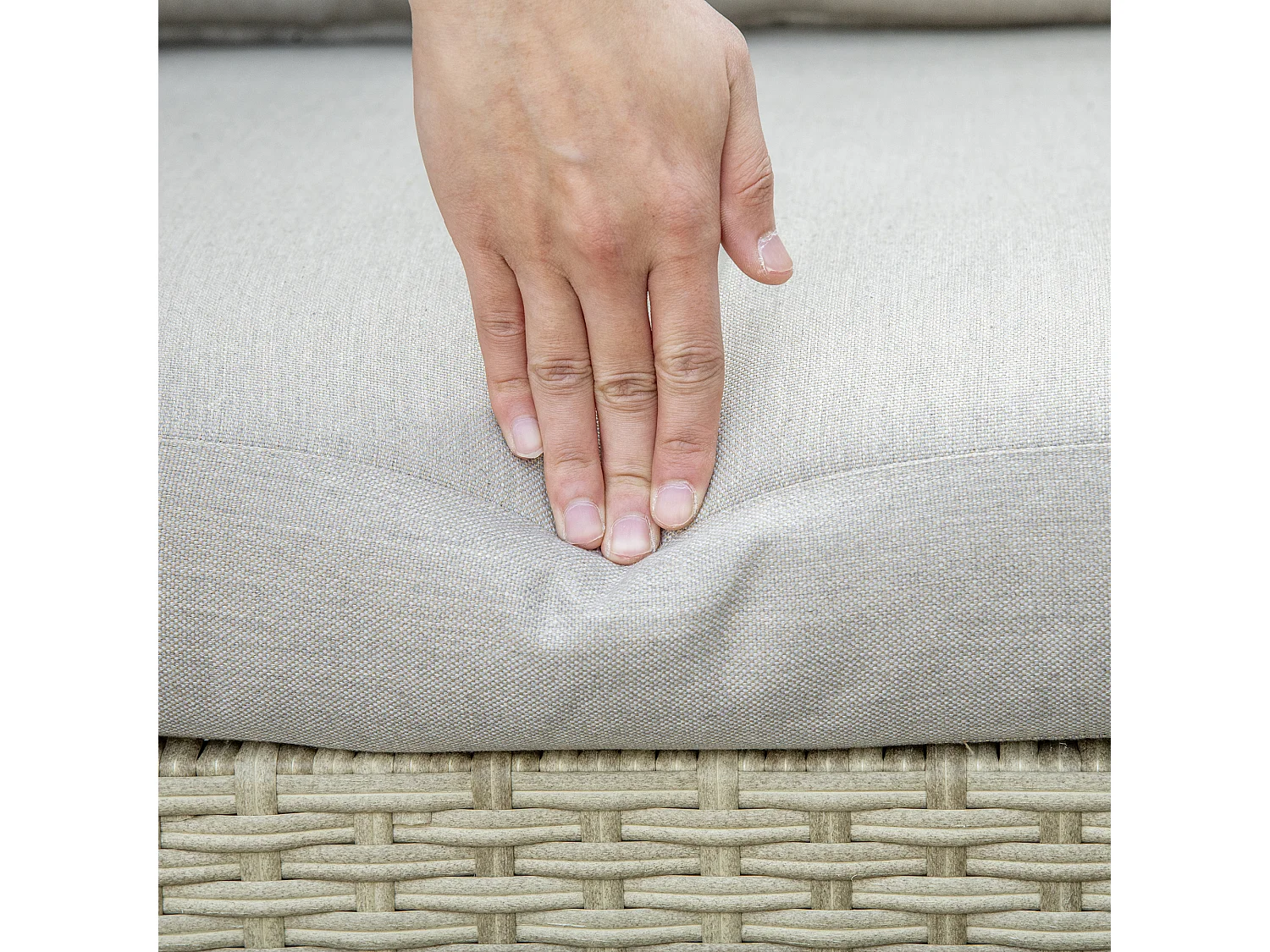 Salotto da giardino 7 pezzi modulabile rattan pe con cuscini