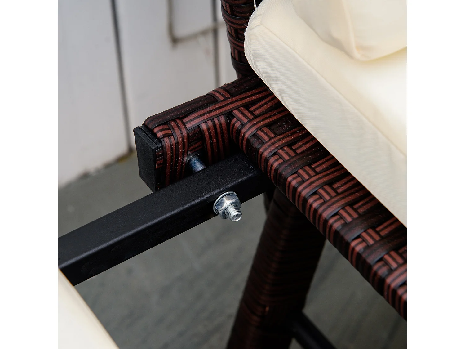 Divano 2 Posti da Giardino con Braccioli Estensibili in Rattan