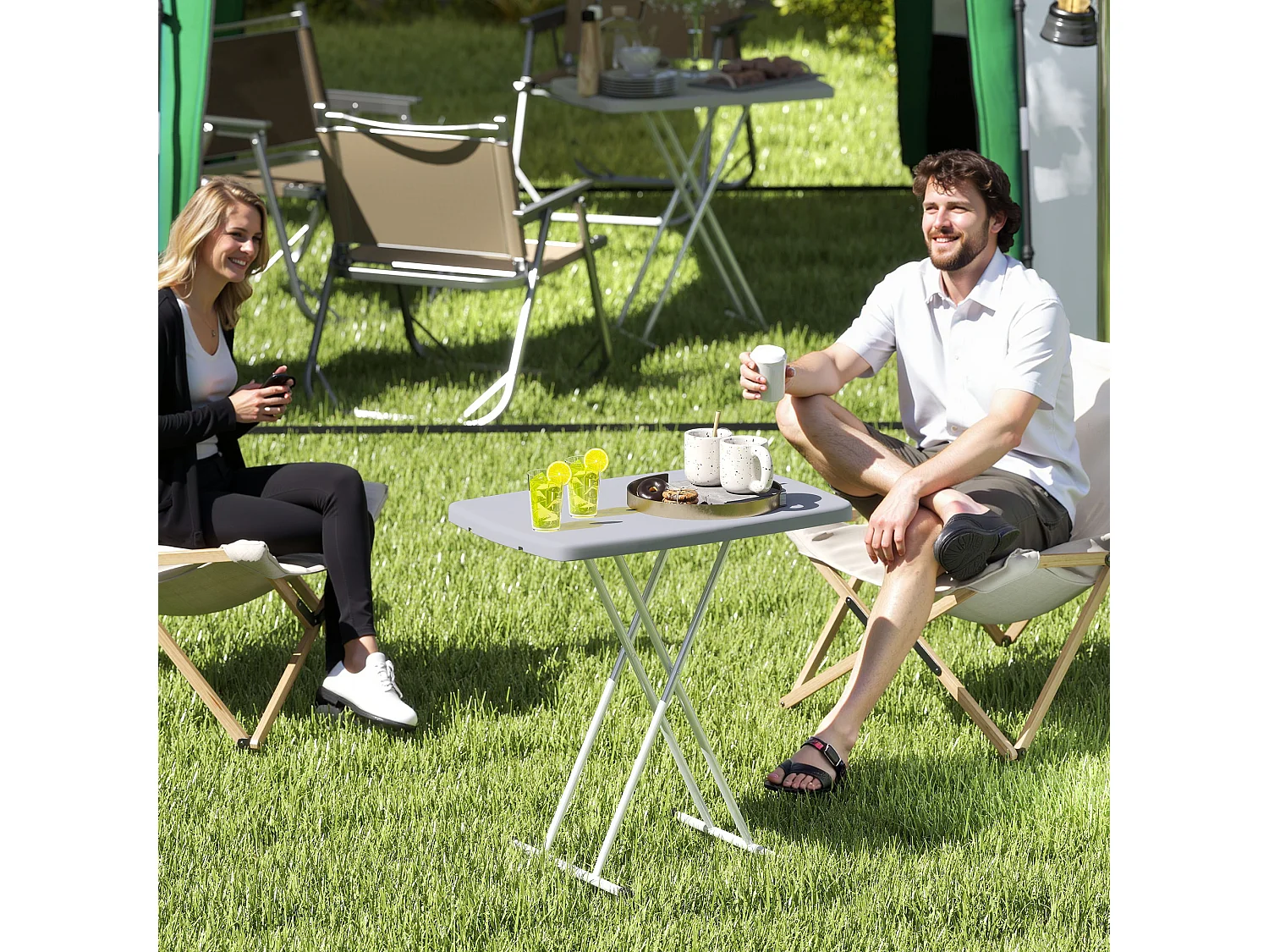 Tavolino da giardino pieghevole in hdpe e metallo grigio scuro