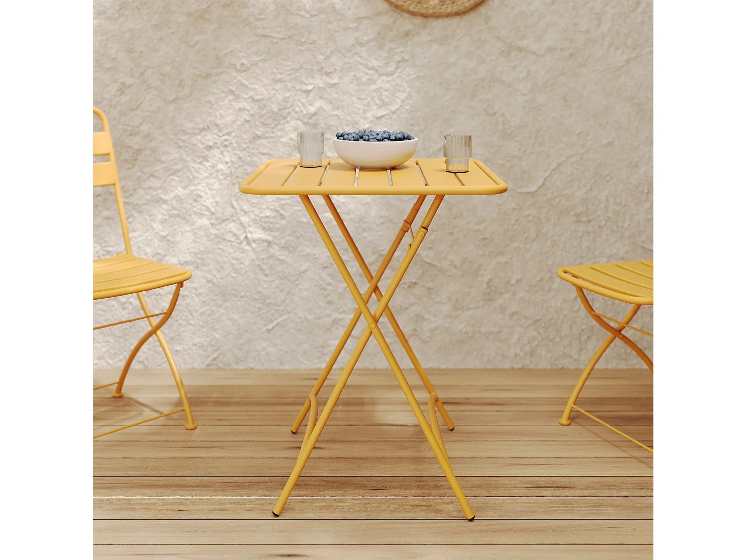 Table et chaises de jardin pliantes 2 personnes en métal jaune - Yumi