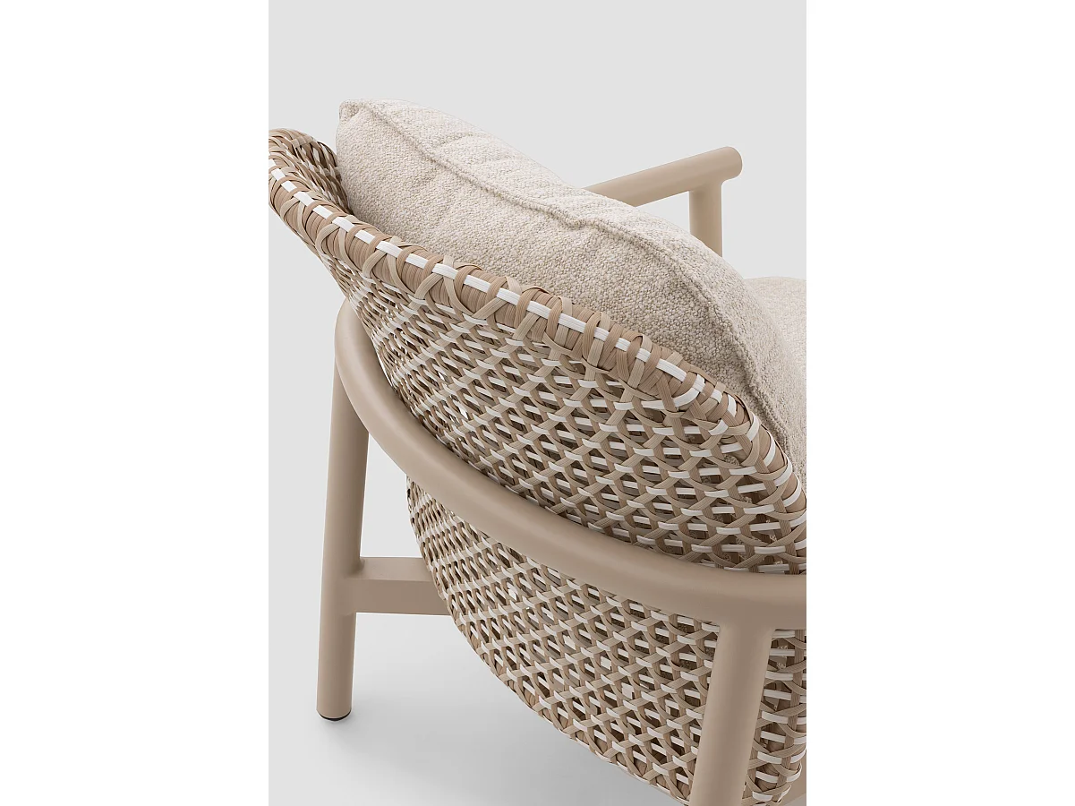 Fauteuil en aluminium et fibre synthétique bicolore avec coussins