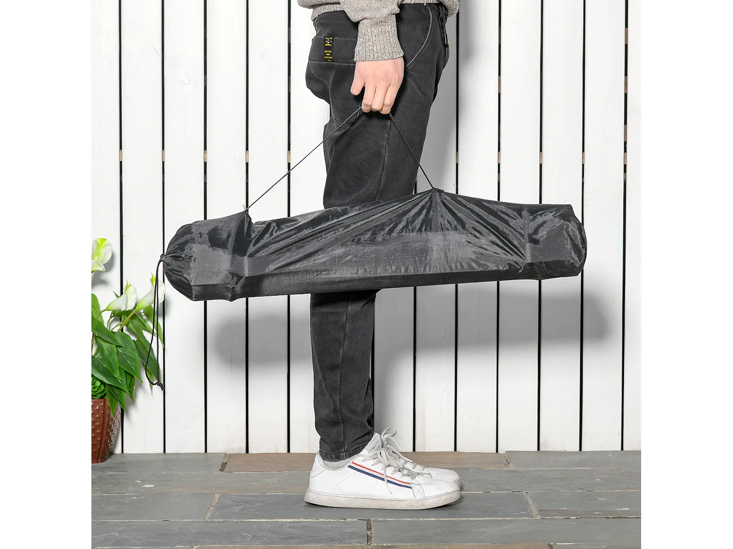 Tavolo da campeggio pieghevole e salvaspazio con borsa da viaggio