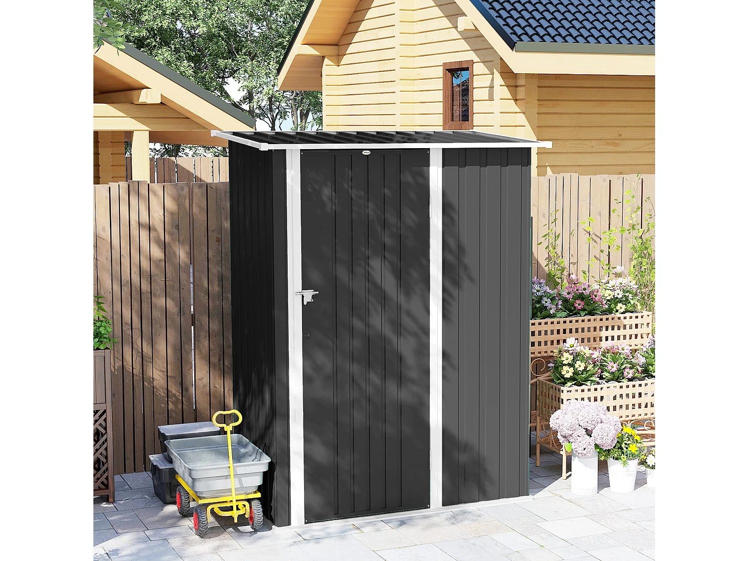 Capanno attrezzi in metallo con tetto inclinato grigio scuro