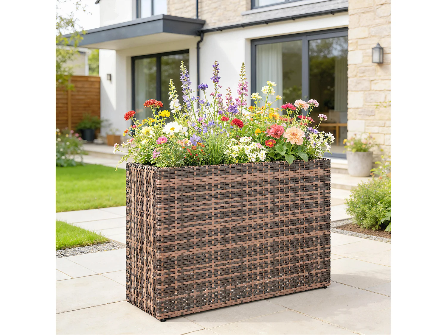 Fioriera rialzata con liner removibile in rattan pe marrone