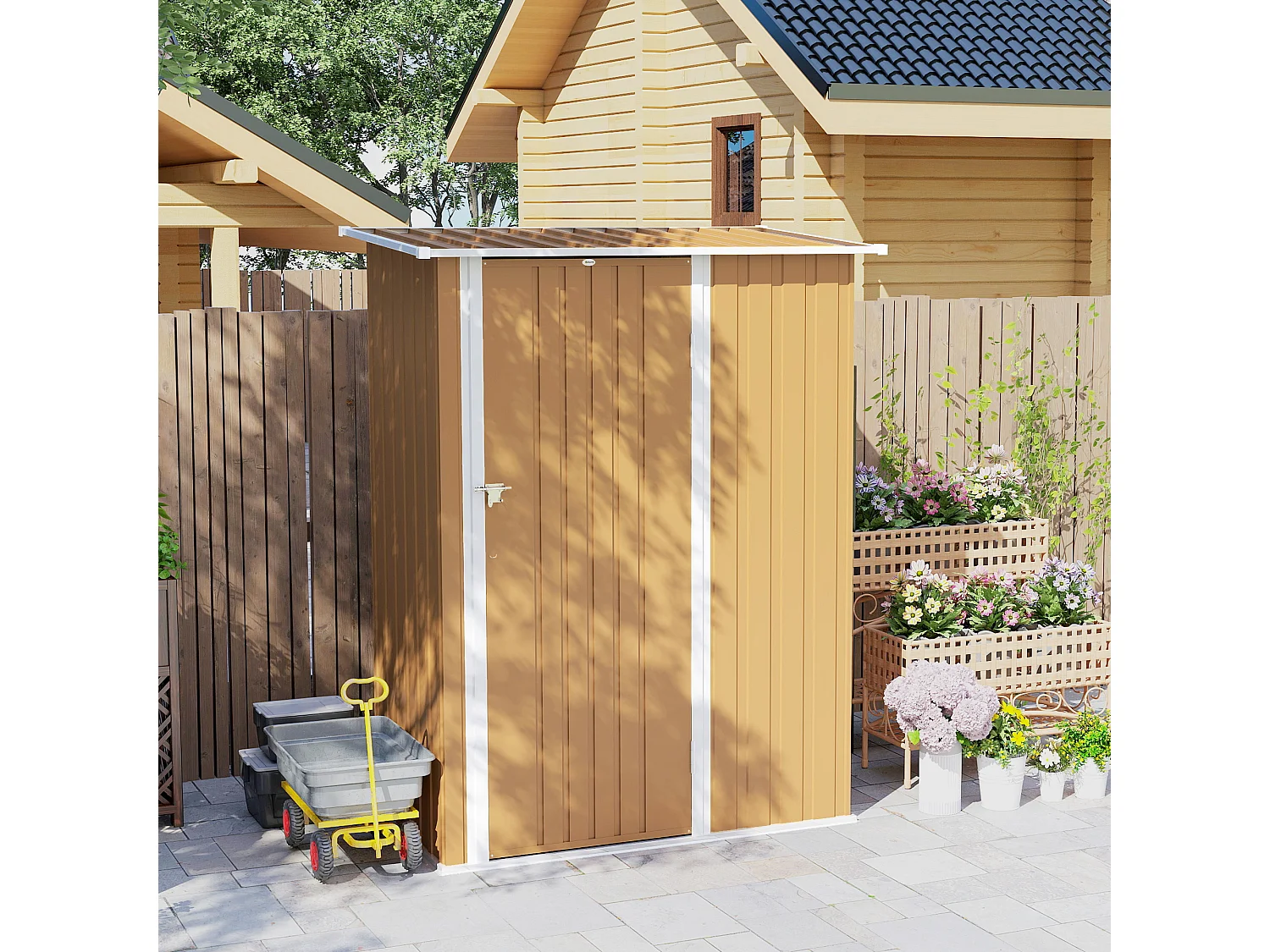 Capanno attrezzi in metallo con tetto inclinato giallo