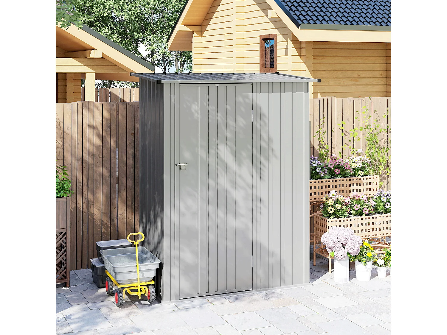 Capanno attrezzi in metallo con tetto inclinato argento